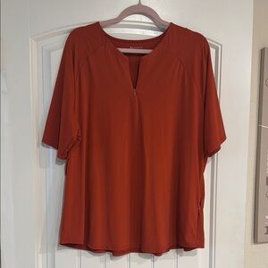 Flattering Athleta Rust Orange V-Neck Top